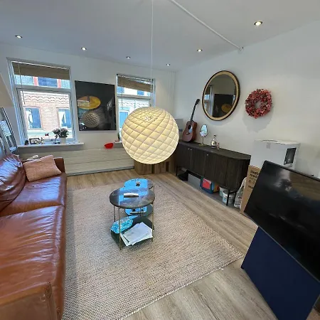 Newly Renovated Family House In The Center Of For Maximum 8 People * Ольборг